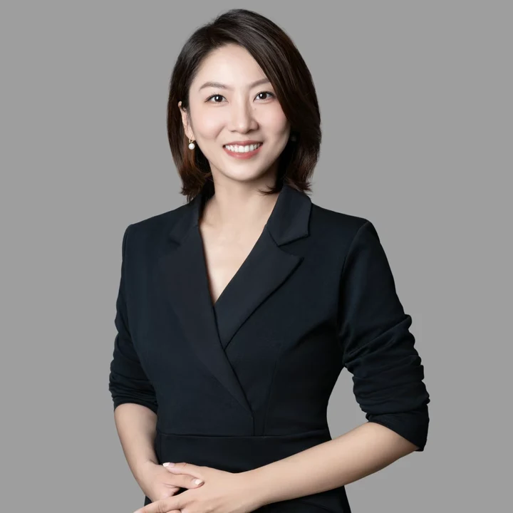 Portrait of Wenyi XU, DTM